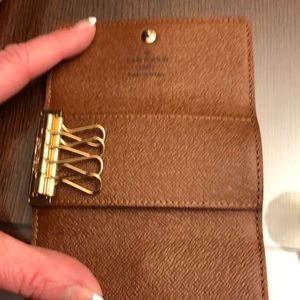 Louie Vuitton 4 key holder